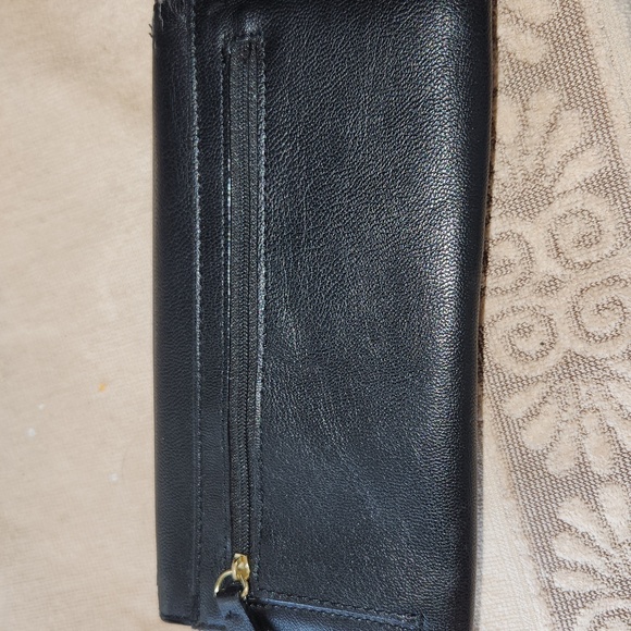 Bindle Of Wallets - Picture 15 of 16